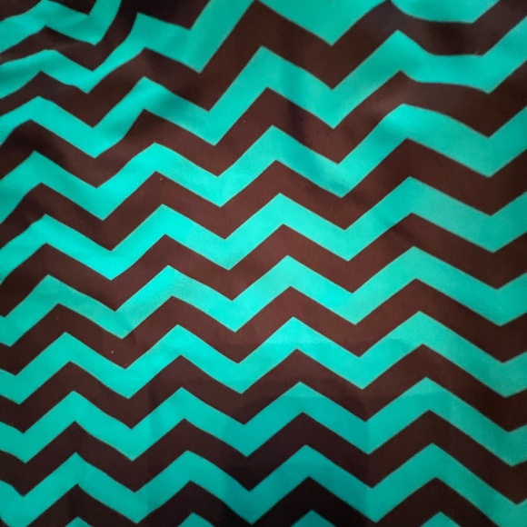 KANU GIRLS SIZE 14 BLUE/NAVY CHEVRON PATTERN PADDED TANKINI. CRISS CROSS 
NWT - Picture 7 of 8